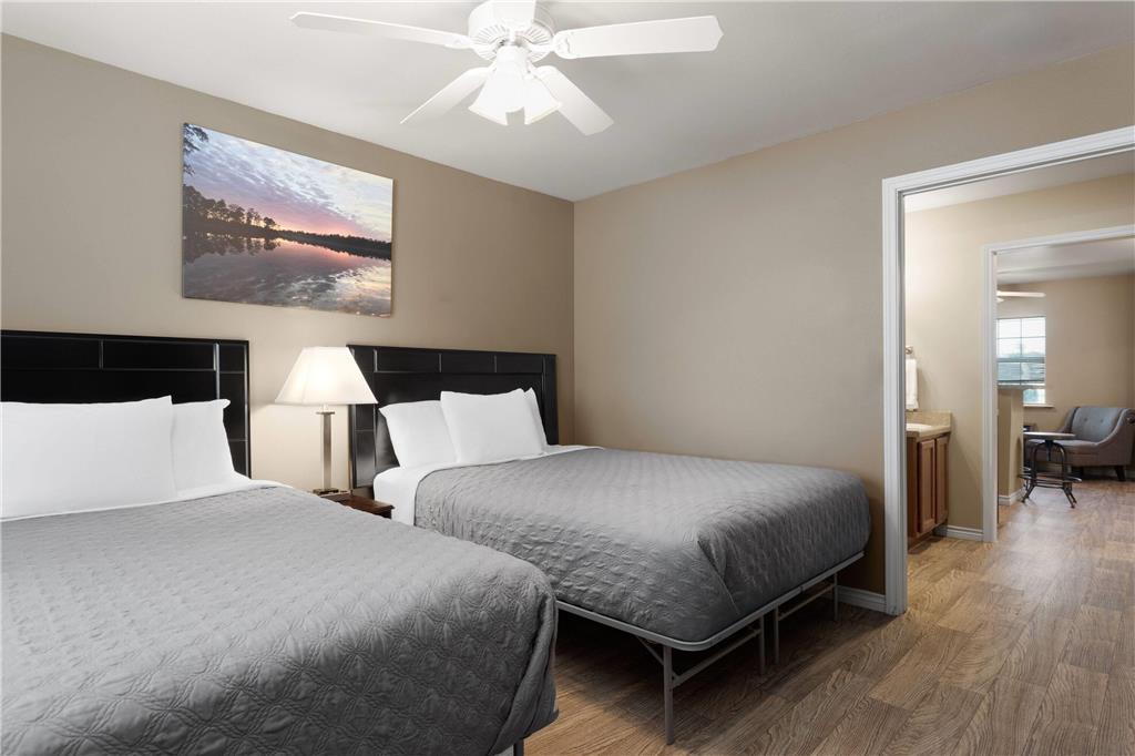 Eagle'S Den Suites Andrews A Travelodge By Wyndham 客房 照片
